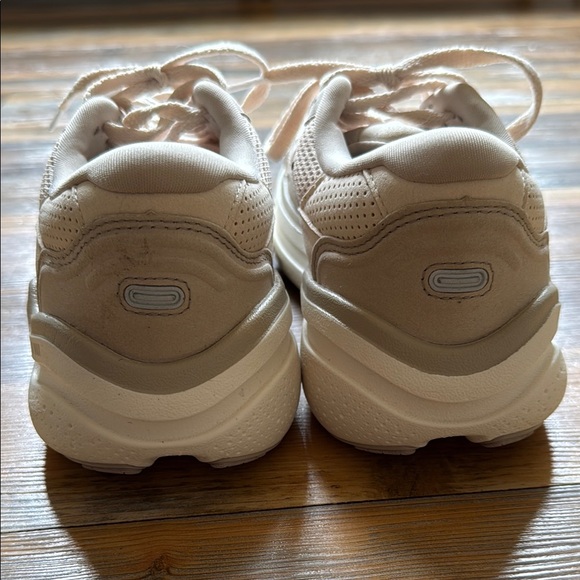 Women's Brooks Ghost Max shoes - Picture 4 of 6